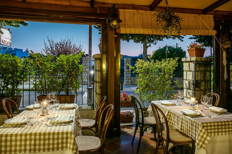 CapriFoodWine.com