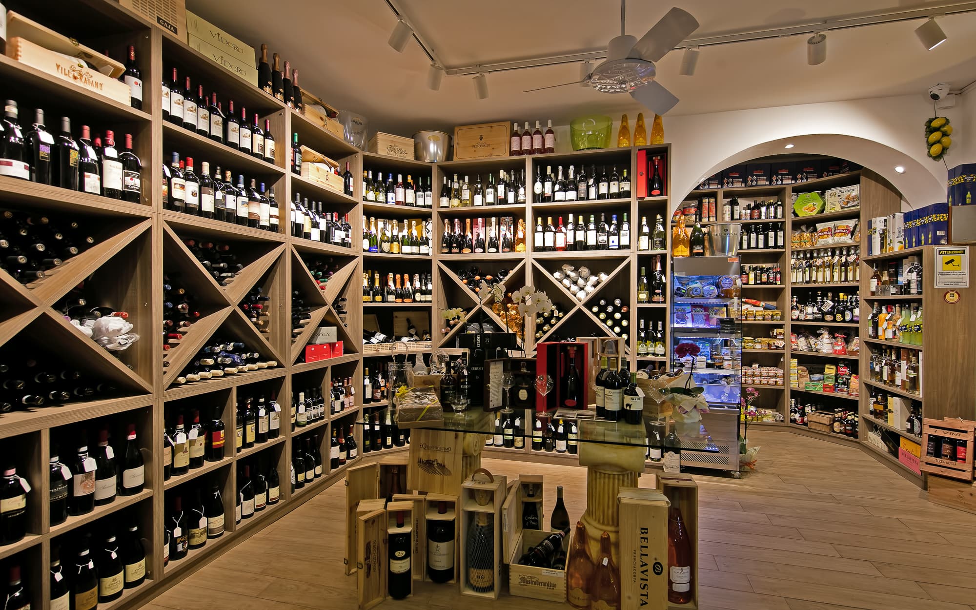 CapriFoodWine.com
